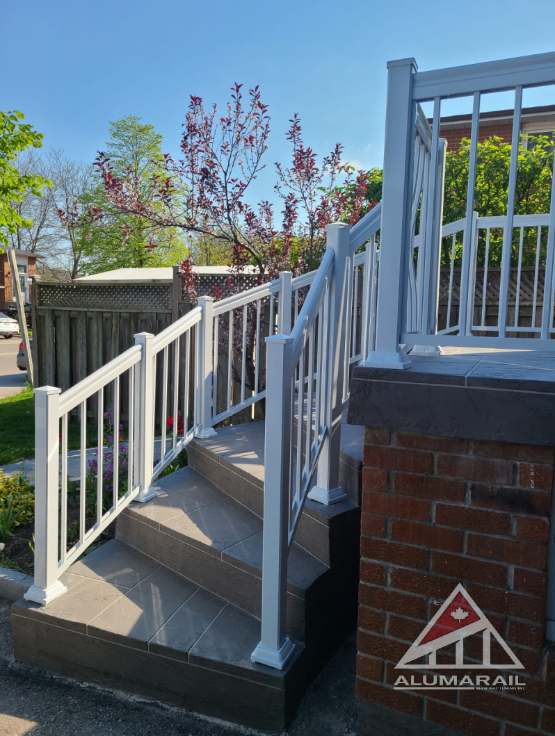 Curved Railings Gallery - Alumarail Manufacturing Inc.